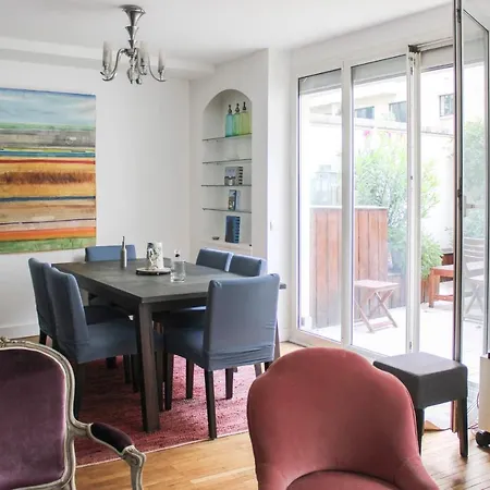 Spacious Cocoon 2 Steps From The Eiffel Tower Apartment Paris
