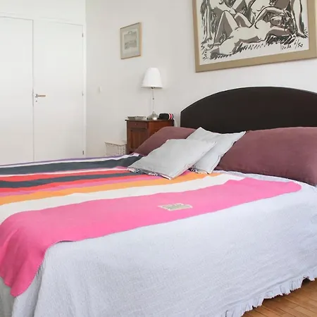 Spacious Cocoon 2 Steps From The Eiffel Tower Apartment